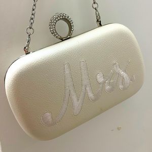 Wedding purse bride